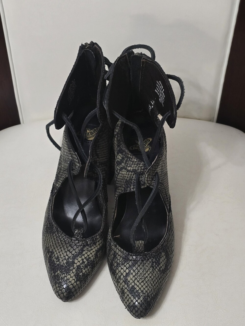 Freebird By Steven Joyce Lace Up Pumps In Green Snakeskin - Size 8 - Picture 7 of 11
